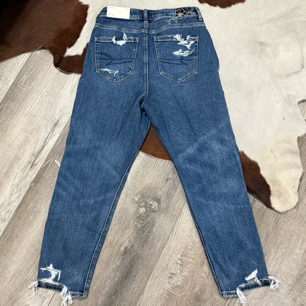 American Eagle Outfitters Super Indigo Ripped Strigid Mom Jean - Picture 2 of 5